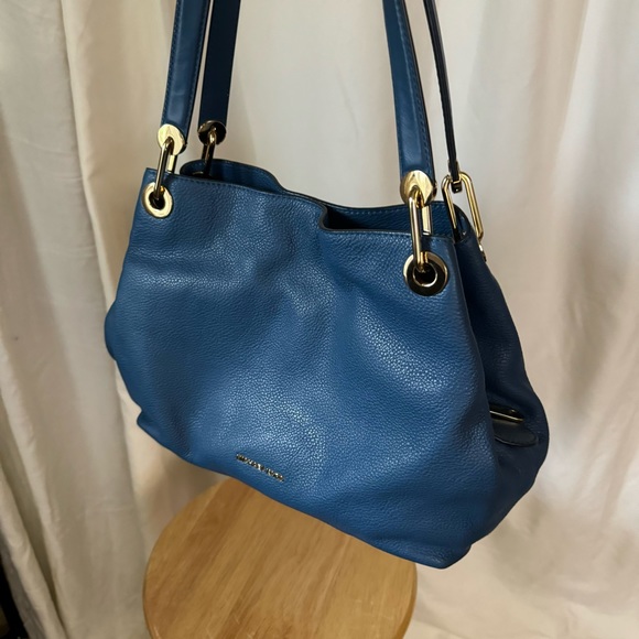 Brand New Michael Kors 🦋 Cobalt Blue Slouchy Hobo Shoulder Purse - Picture 1 of 11